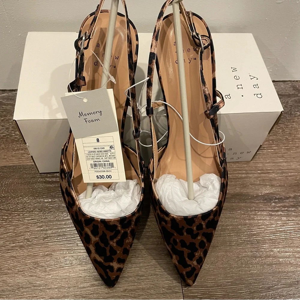 Leopard Print Slingback Heels Size 8 - Picture 3 of 6
